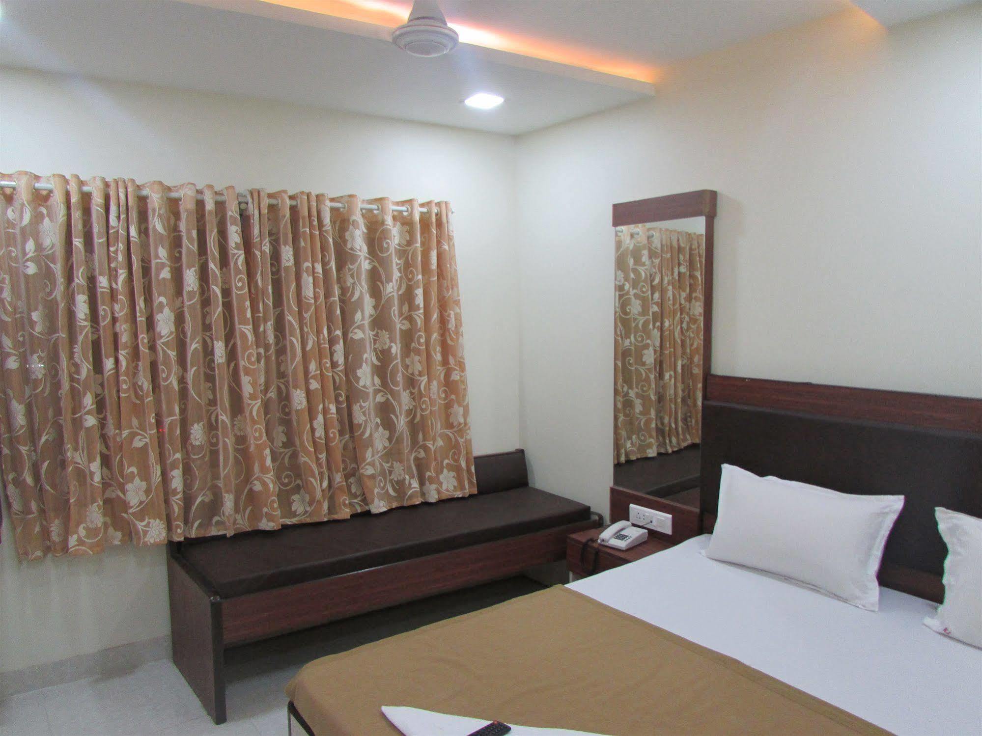 Hotel Royal Annex à Bombay Extérieur photo